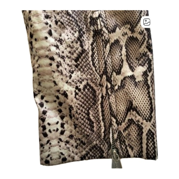 Via Spiga Python Print Short Trench Coat - Picture 8 of 10